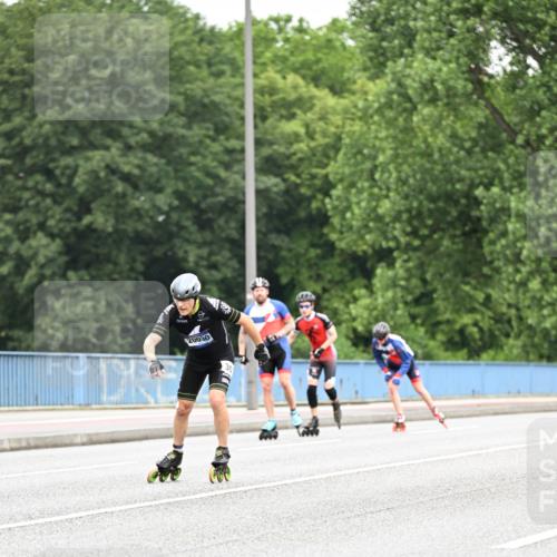 30.06.2024 - hella hamburg halbmarathon Dr. Thomas Lammeyer http://msf.ph/oto/6402227 30.06.2024 08:57:02 Kennedybrücke 20030 meine-sportfotos.de