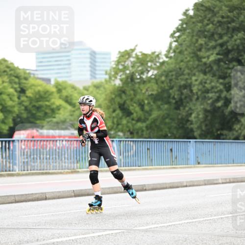30.06.2024 - hella hamburg halbmarathon Dr. Thomas Lammeyer http://msf.ph/oto/6402403 30.06.2024 08:57:10 Kennedybrücke  meine-sportfotos.de