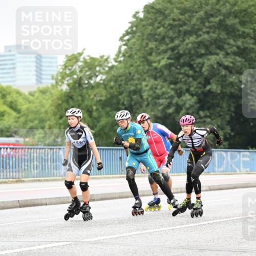 30.06.2024 - hella hamburg halbmarathon Dr. Thomas Lammeyer http://msf.ph/oto/6402483 30.06.2024 08:57:13 Kennedybrücke  meine-sportfotos.de