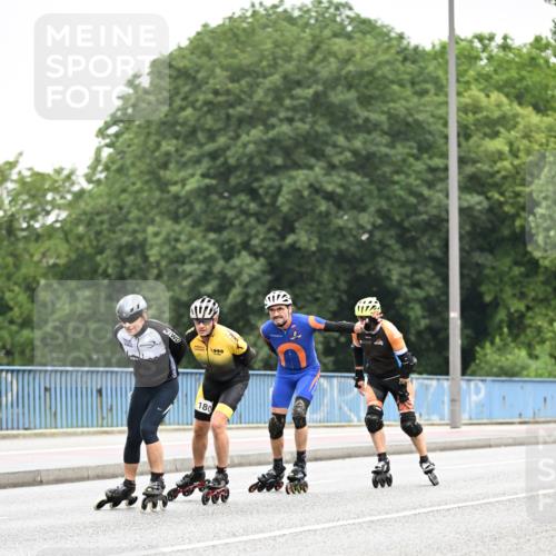 30.06.2024 - hella hamburg halbmarathon Dr. Thomas Lammeyer http://msf.ph/oto/6402556 30.06.2024 08:57:34 Kennedybrücke 3 meine-sportfotos.de