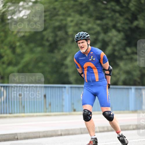 30.06.2024 - hella hamburg halbmarathon Dr. Thomas Lammeyer http://msf.ph/oto/6402709 30.06.2024 08:58:32 Kennedybrücke  meine-sportfotos.de