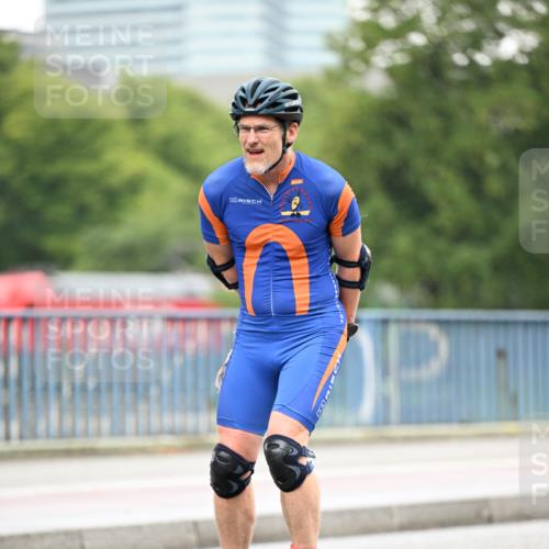 30.06.2024 - hella hamburg halbmarathon Dr. Thomas Lammeyer http://msf.ph/oto/6402745 30.06.2024 08:58:33 Kennedybrücke  meine-sportfotos.de