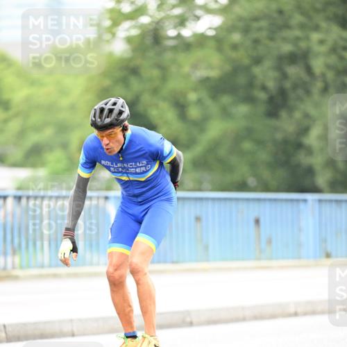 30.06.2024 - hella hamburg halbmarathon Dr. Thomas Lammeyer http://msf.ph/oto/6402769 30.06.2024 08:58:45 Kennedybrücke 13 meine-sportfotos.de