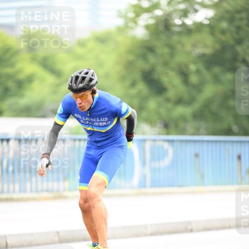 30.06.2024 - hella hamburg halbmarathon Dr. Thomas Lammeyer http://msf.ph/oto/6402776 30.06.2024 08:58:46 Kennedybrücke  meine-sportfotos.de