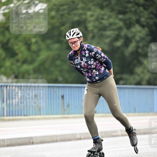 30.06.2024 - hella hamburg halbmarathon Dr. Thomas Lammeyer http://msf.ph/oto/6402846 30.06.2024 08:58:49 Kennedybrücke  meine-sportfotos.de