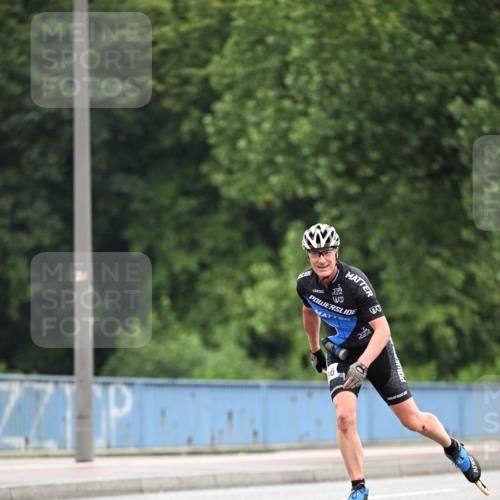 30.06.2024 - hella hamburg halbmarathon Dr. Thomas Lammeyer http://msf.ph/oto/6402940 30.06.2024 08:58:58 Kennedybrücke  meine-sportfotos.de