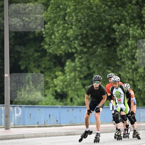 30.06.2024 - hella hamburg halbmarathon Dr. Thomas Lammeyer http://msf.ph/oto/6403106 30.06.2024 08:59:12 Kennedybrücke 138 meine-sportfotos.de