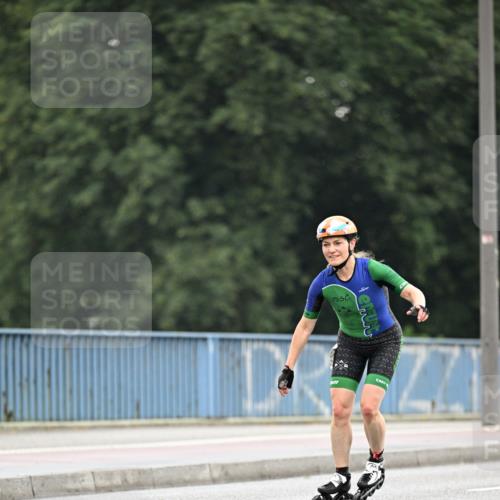 30.06.2024 - hella hamburg halbmarathon Dr. Thomas Lammeyer http://msf.ph/oto/6403197 30.06.2024 08:59:14 Kennedybrücke  meine-sportfotos.de
