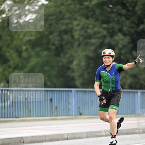 30.06.2024 - hella hamburg halbmarathon Dr. Thomas Lammeyer http://msf.ph/oto/6403227 30.06.2024 08:59:15 Kennedybrücke  meine-sportfotos.de
