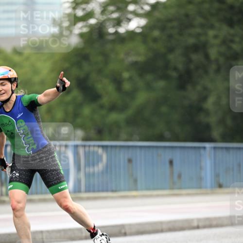 30.06.2024 - hella hamburg halbmarathon Dr. Thomas Lammeyer http://msf.ph/oto/6403265 30.06.2024 08:59:16 Kennedybrücke  meine-sportfotos.de