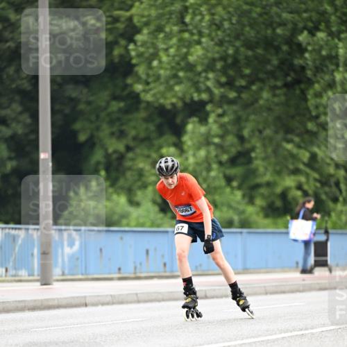 30.06.2024 - hella hamburg halbmarathon Dr. Thomas Lammeyer http://msf.ph/oto/6403271 30.06.2024 08:59:18 Kennedybrücke 20067, 67 meine-sportfotos.de