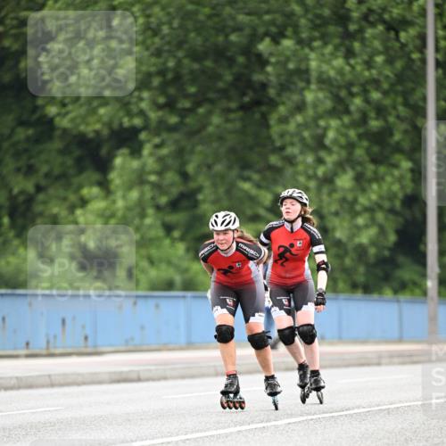 30.06.2024 - hella hamburg halbmarathon Dr. Thomas Lammeyer http://msf.ph/oto/6403358 30.06.2024 08:59:20 Kennedybrücke  meine-sportfotos.de