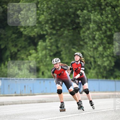 30.06.2024 - hella hamburg halbmarathon Dr. Thomas Lammeyer http://msf.ph/oto/6403368 30.06.2024 08:59:20 Kennedybrücke  meine-sportfotos.de