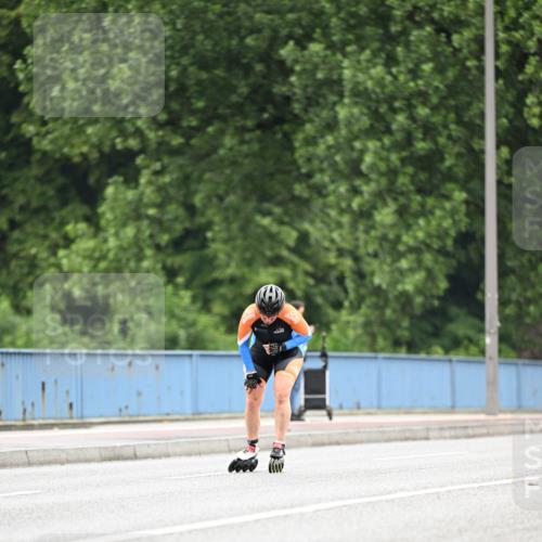 30.06.2024 - hella hamburg halbmarathon Dr. Thomas Lammeyer http://msf.ph/oto/6403432 30.06.2024 08:59:22 Kennedybrücke  meine-sportfotos.de