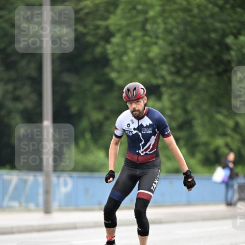30.06.2024 - hella hamburg halbmarathon Dr. Thomas Lammeyer http://msf.ph/oto/6403457 30.06.2024 08:59:40 Kennedybrücke  meine-sportfotos.de