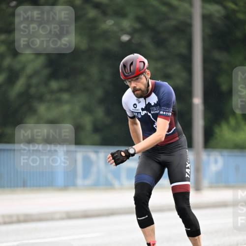 30.06.2024 - hella hamburg halbmarathon Dr. Thomas Lammeyer http://msf.ph/oto/6403500 30.06.2024 08:59:41 Kennedybrücke  meine-sportfotos.de