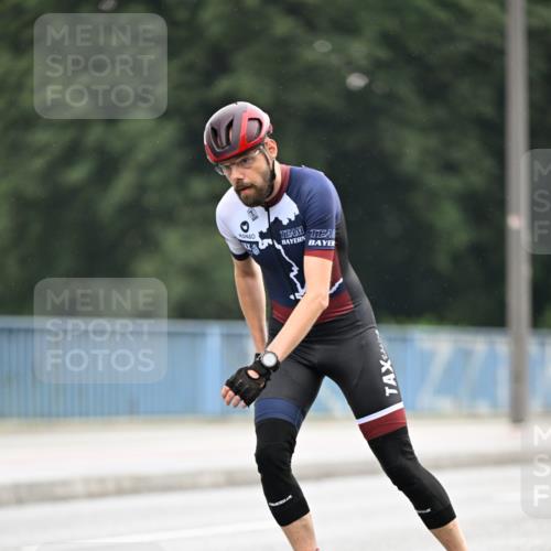 30.06.2024 - hella hamburg halbmarathon Dr. Thomas Lammeyer http://msf.ph/oto/6403510 30.06.2024 08:59:41 Kennedybrücke  meine-sportfotos.de