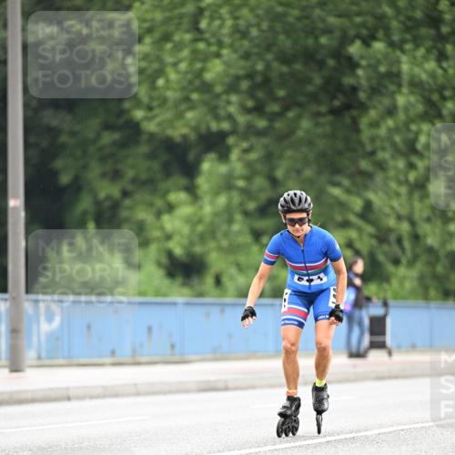 30.06.2024 - hella hamburg halbmarathon Dr. Thomas Lammeyer http://msf.ph/oto/6403578 30.06.2024 08:59:43 Kennedybrücke  meine-sportfotos.de