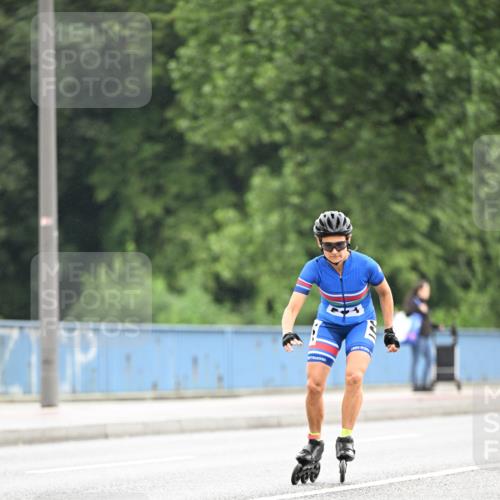 30.06.2024 - hella hamburg halbmarathon Dr. Thomas Lammeyer http://msf.ph/oto/6403588 30.06.2024 08:59:43 Kennedybrücke  meine-sportfotos.de