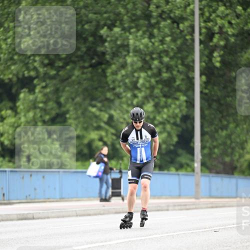 30.06.2024 - hella hamburg halbmarathon Dr. Thomas Lammeyer http://msf.ph/oto/6403741 30.06.2024 08:59:45 Kennedybrücke  meine-sportfotos.de