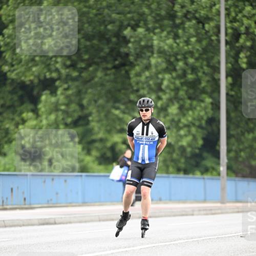 30.06.2024 - hella hamburg halbmarathon Dr. Thomas Lammeyer http://msf.ph/oto/6403789 30.06.2024 08:59:46 Kennedybrücke  meine-sportfotos.de