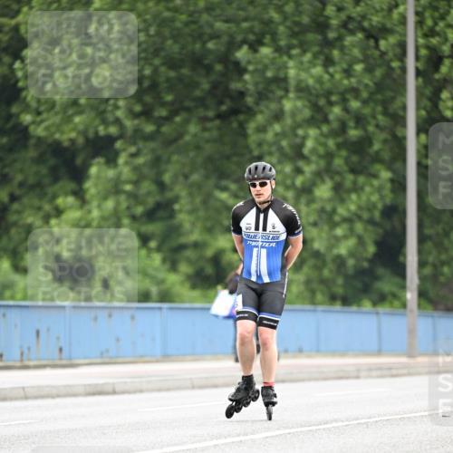 30.06.2024 - hella hamburg halbmarathon Dr. Thomas Lammeyer http://msf.ph/oto/6403804 30.06.2024 08:59:46 Kennedybrücke  meine-sportfotos.de