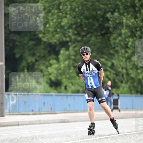 30.06.2024 - hella hamburg halbmarathon Dr. Thomas Lammeyer http://msf.ph/oto/6403864 30.06.2024 08:59:46 Kennedybrücke  meine-sportfotos.de
