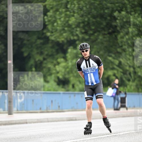 30.06.2024 - hella hamburg halbmarathon Dr. Thomas Lammeyer http://msf.ph/oto/6403878 30.06.2024 08:59:47 Kennedybrücke  meine-sportfotos.de