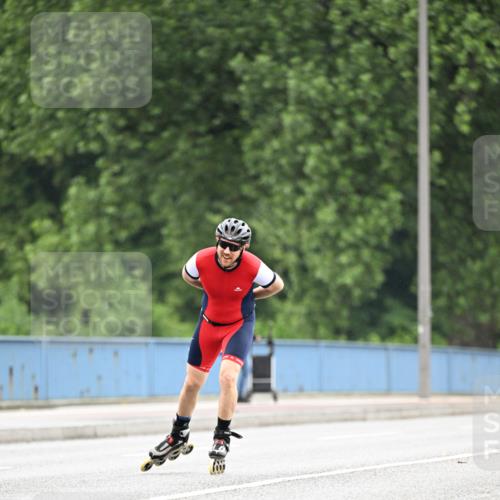 30.06.2024 - hella hamburg halbmarathon Dr. Thomas Lammeyer http://msf.ph/oto/6403999 30.06.2024 08:59:48 Kennedybrücke  meine-sportfotos.de