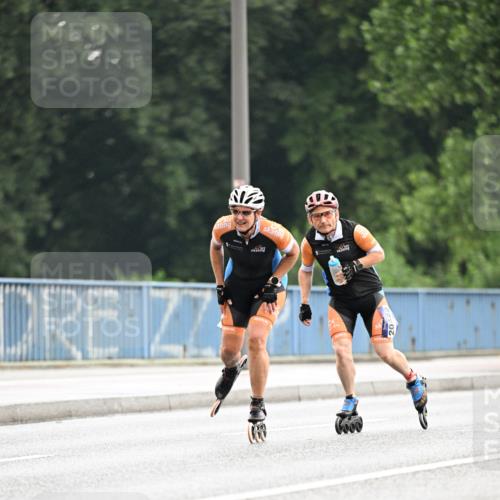 30.06.2024 - hella hamburg halbmarathon Dr. Thomas Lammeyer http://msf.ph/oto/6404105 30.06.2024 09:00:13 Kennedybrücke 12 meine-sportfotos.de