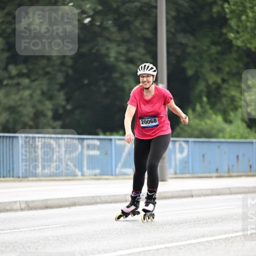 30.06.2024 - hella hamburg halbmarathon Dr. Thomas Lammeyer http://msf.ph/oto/6404163 30.06.2024 09:00:14 Kennedybrücke 20068 meine-sportfotos.de