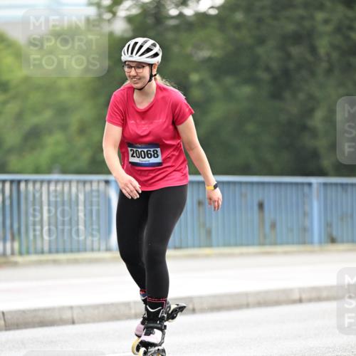 30.06.2024 - hella hamburg halbmarathon Dr. Thomas Lammeyer http://msf.ph/oto/6404310 30.06.2024 09:00:15 Kennedybrücke 20068 meine-sportfotos.de