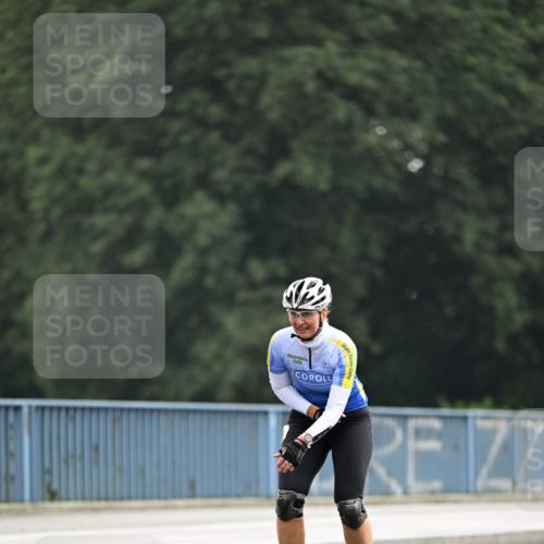 30.06.2024 - hella hamburg halbmarathon Dr. Thomas Lammeyer http://msf.ph/oto/6404471 30.06.2024 09:00:21 Kennedybrücke  meine-sportfotos.de