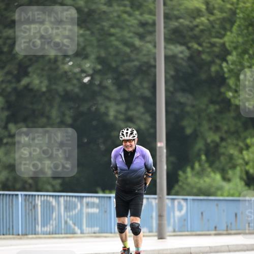 30.06.2024 - hella hamburg halbmarathon Dr. Thomas Lammeyer http://msf.ph/oto/6404549 30.06.2024 09:00:26 Kennedybrücke  meine-sportfotos.de
