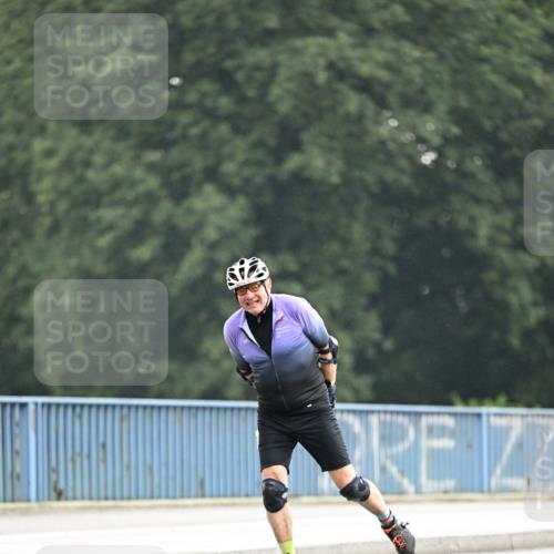 30.06.2024 - hella hamburg halbmarathon Dr. Thomas Lammeyer http://msf.ph/oto/6404589 30.06.2024 09:00:27 Kennedybrücke  meine-sportfotos.de