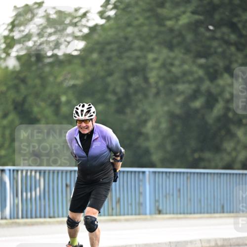 30.06.2024 - hella hamburg halbmarathon Dr. Thomas Lammeyer http://msf.ph/oto/6404612 30.06.2024 09:00:27 Kennedybrücke  meine-sportfotos.de