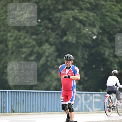 30.06.2024 - hella hamburg halbmarathon Dr. Thomas Lammeyer http://msf.ph/oto/6404632 30.06.2024 09:00:49 Kennedybrücke 60 meine-sportfotos.de