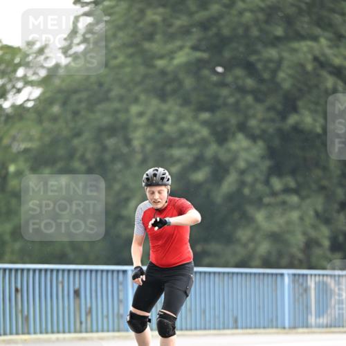 30.06.2024 - hella hamburg halbmarathon Dr. Thomas Lammeyer http://msf.ph/oto/6404840 30.06.2024 09:00:59 Kennedybrücke  meine-sportfotos.de