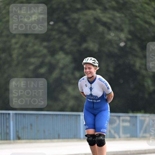 30.06.2024 - hella hamburg halbmarathon Dr. Thomas Lammeyer http://msf.ph/oto/6404916 30.06.2024 09:01:27 Kennedybrücke  meine-sportfotos.de