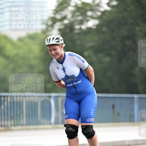 30.06.2024 - hella hamburg halbmarathon Dr. Thomas Lammeyer http://msf.ph/oto/6404989 30.06.2024 09:01:27 Kennedybrücke  meine-sportfotos.de