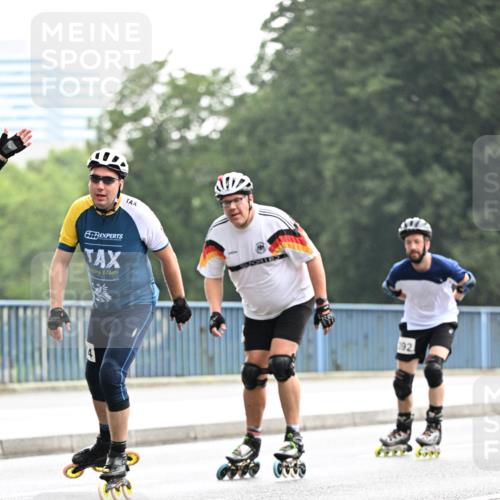 30.06.2024 - hella hamburg halbmarathon Dr. Thomas Lammeyer http://msf.ph/oto/6405196 30.06.2024 09:01:51 Kennedybrücke 192 meine-sportfotos.de