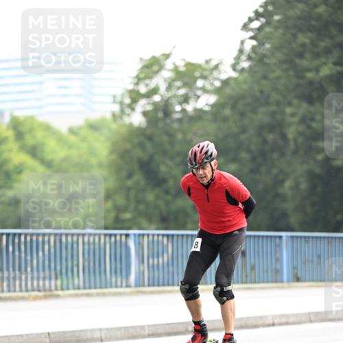 30.06.2024 - hella hamburg halbmarathon Dr. Thomas Lammeyer http://msf.ph/oto/6405278 30.06.2024 09:01:52 Kennedybrücke 8 meine-sportfotos.de
