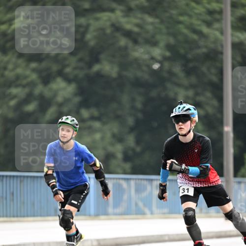 30.06.2024 - hella hamburg halbmarathon Dr. Thomas Lammeyer http://msf.ph/oto/6405675 30.06.2024 09:03:04 Kennedybrücke 31 meine-sportfotos.de