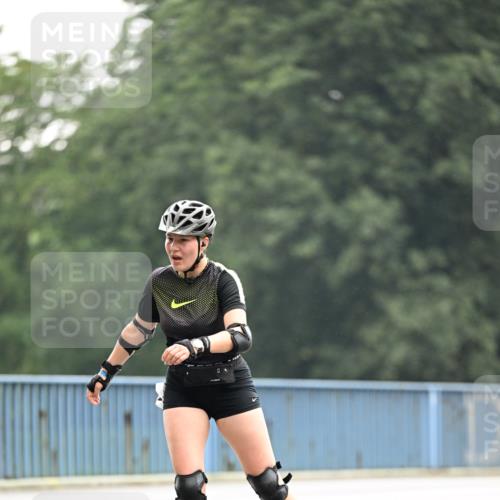 30.06.2024 - hella hamburg halbmarathon Dr. Thomas Lammeyer http://msf.ph/oto/6405788 30.06.2024 09:03:06 Kennedybrücke  meine-sportfotos.de