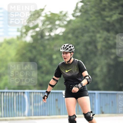30.06.2024 - hella hamburg halbmarathon Dr. Thomas Lammeyer http://msf.ph/oto/6405805 30.06.2024 09:03:06 Kennedybrücke  meine-sportfotos.de
