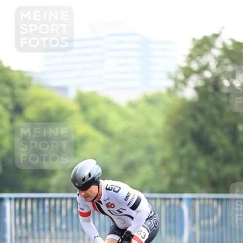 30.06.2024 - hella hamburg halbmarathon Dr. Thomas Lammeyer http://msf.ph/oto/6405936 30.06.2024 09:03:12 Kennedybrücke 23 meine-sportfotos.de