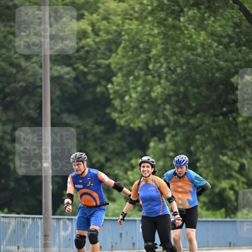30.06.2024 - hella hamburg halbmarathon Dr. Thomas Lammeyer http://msf.ph/oto/6406091 30.06.2024 09:03:16 Kennedybrücke  meine-sportfotos.de