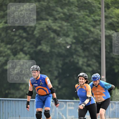 30.06.2024 - hella hamburg halbmarathon Dr. Thomas Lammeyer http://msf.ph/oto/6406208 30.06.2024 09:03:17 Kennedybrücke  meine-sportfotos.de