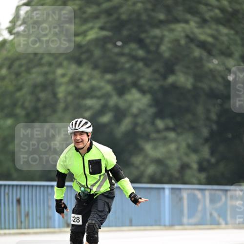 30.06.2024 - hella hamburg halbmarathon Dr. Thomas Lammeyer http://msf.ph/oto/6406279 30.06.2024 09:03:19 Kennedybrücke 328 meine-sportfotos.de