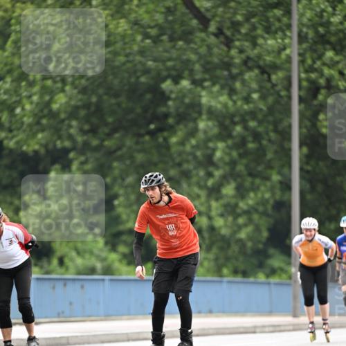 30.06.2024 - hella hamburg halbmarathon Dr. Thomas Lammeyer http://msf.ph/oto/6406383 30.06.2024 09:03:22 Kennedybrücke 0000 meine-sportfotos.de